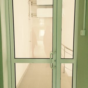 Противопожарная дверь EI 45 из алюминия / серия FRM7193